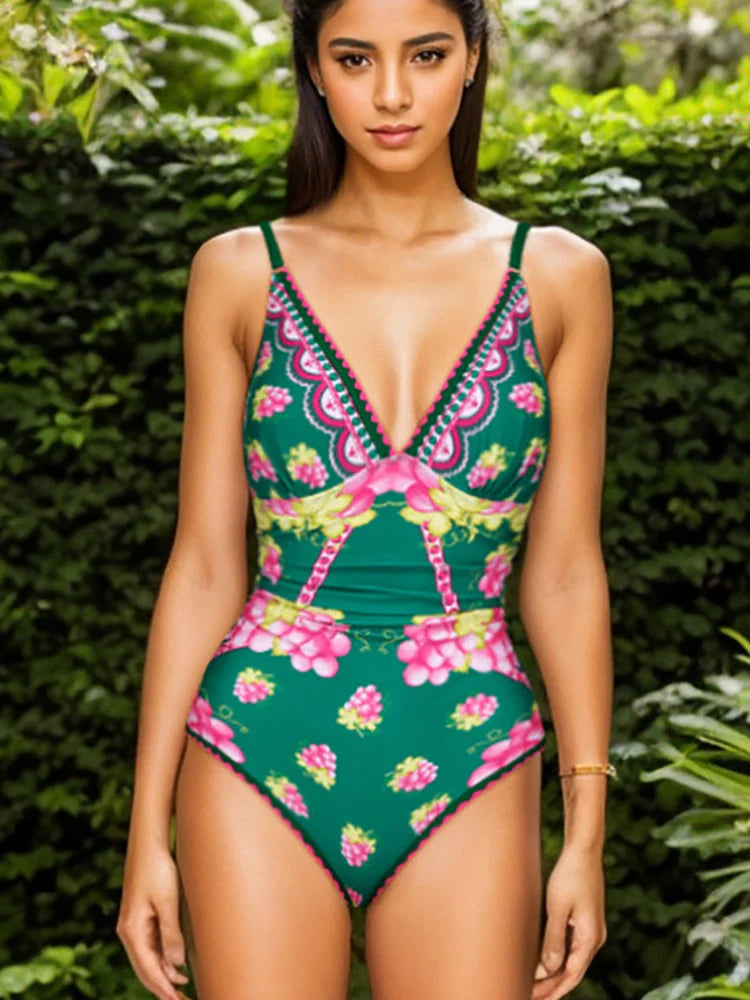 Ensemble maillot de bain une robe maxi à décolleté plongeant et ensemble de maillot de bain