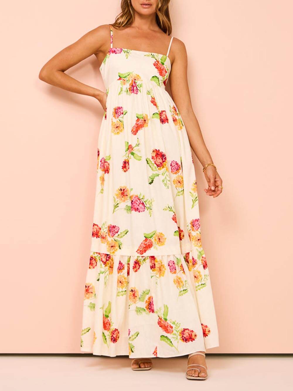 Robe maxi extra maxi à imprimé floral unique, dos nu et col halter