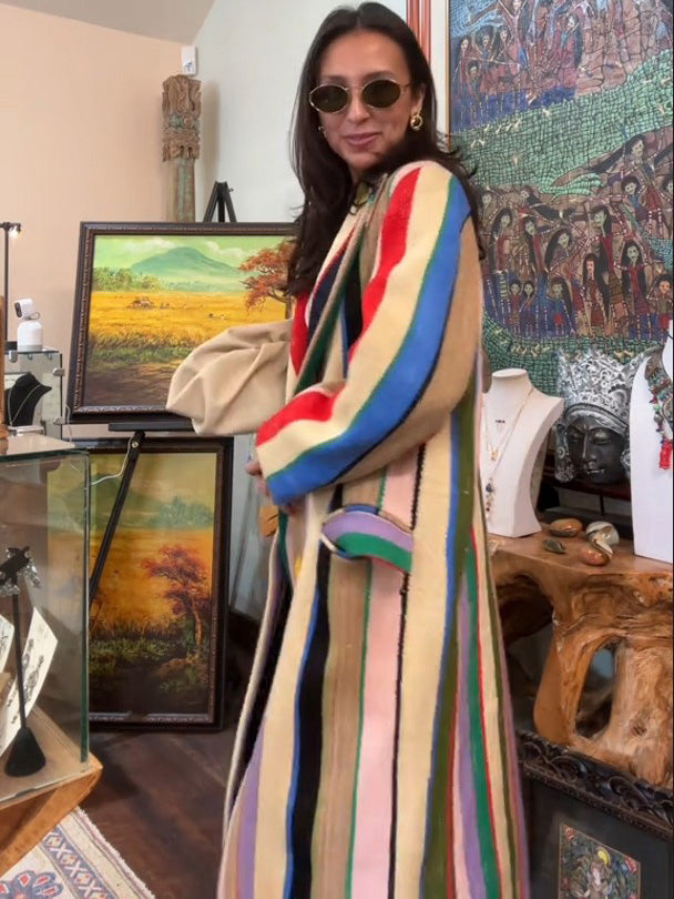 Manteau de jute à rayures colorées