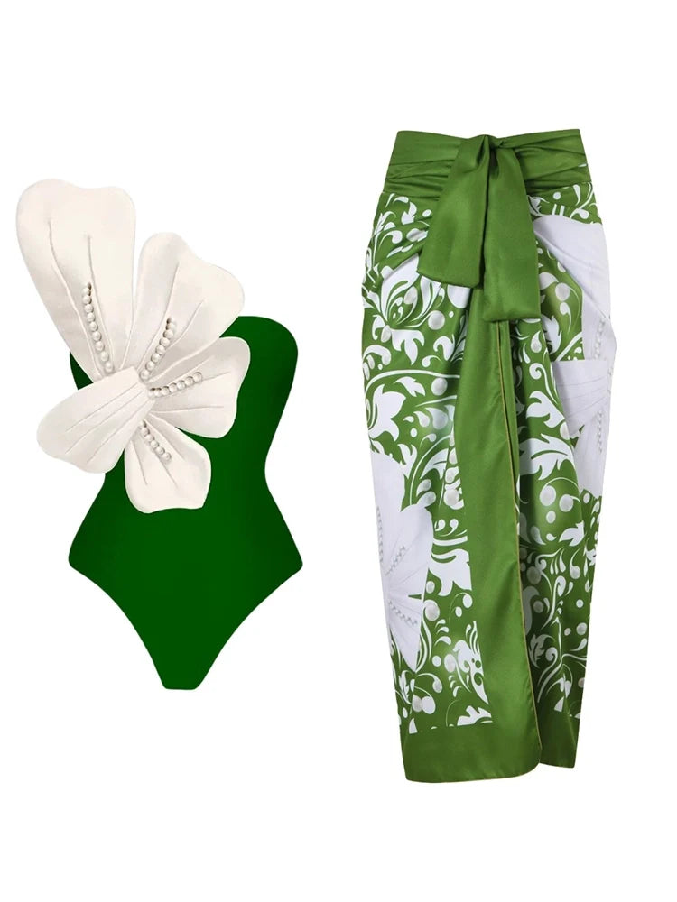 Ensemble maillot de bain vert orné de perles et de fleurs