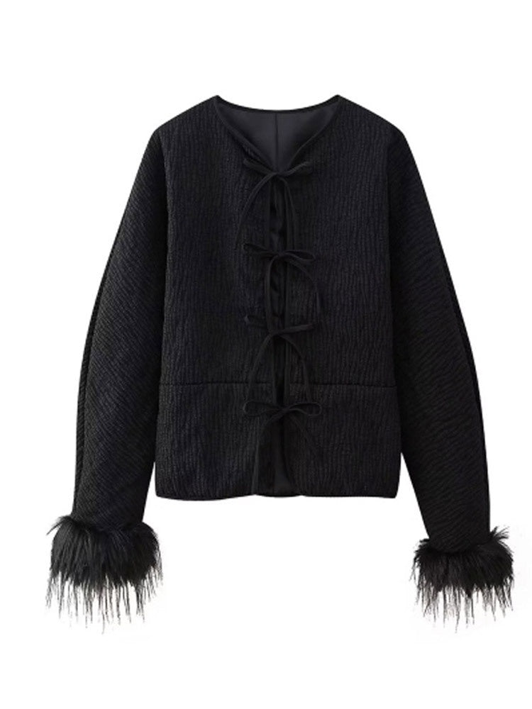 Veste à détails en plumes