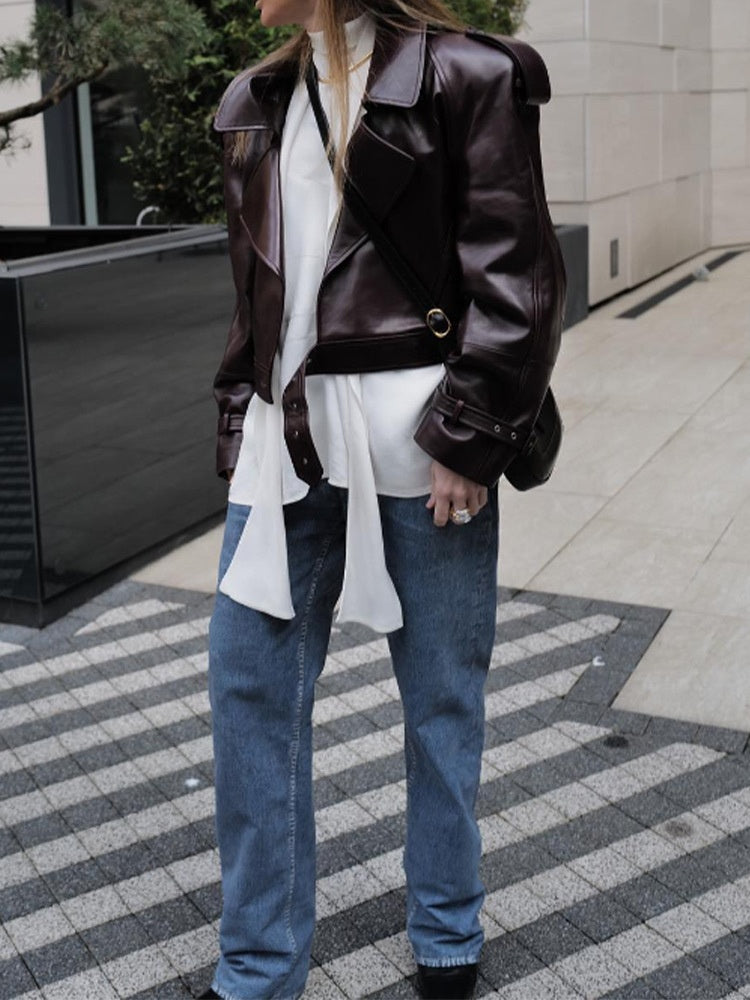 veste en cuir de motard courte