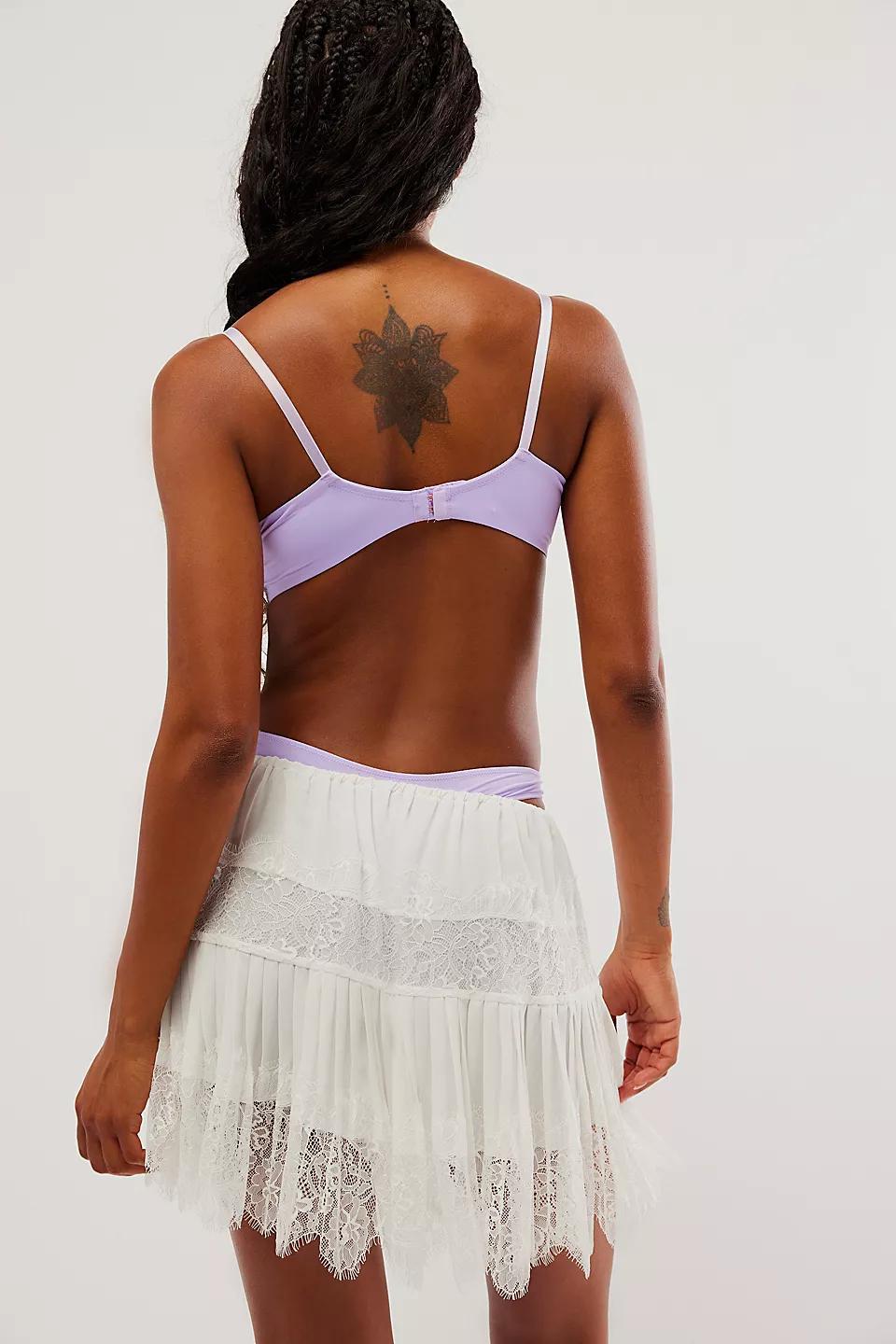 Robe pull en maille brodée – Motif sapin de Noël 