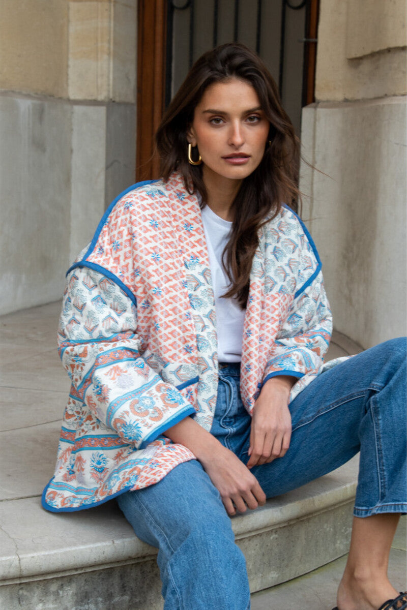 Veste matelassée fine à revers imprimé patchwork